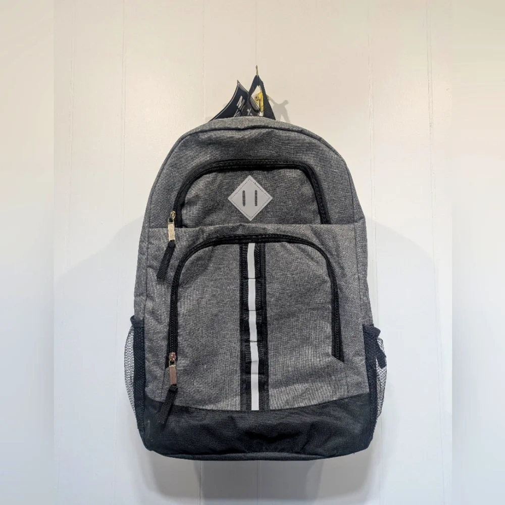 Moda 17-Inch Backpack NWT Gray Black Laptop‎ School Travel Bag